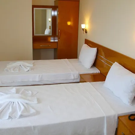 Hotel Denizkumu 3*