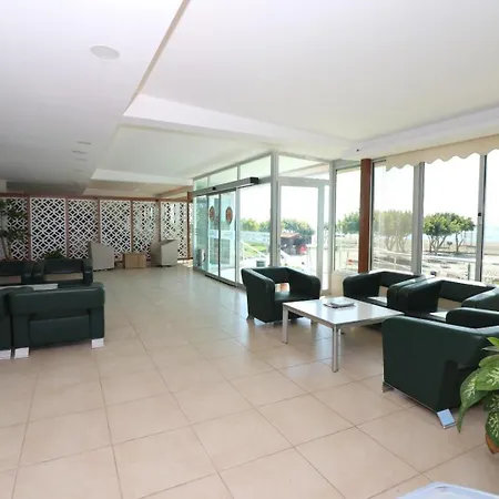Hotel Denizkumu 3*
